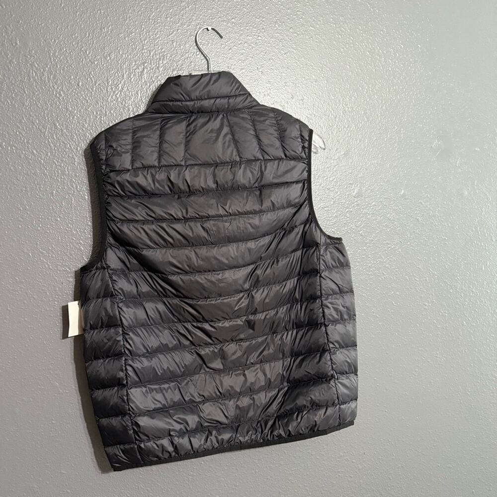Hawke & Co NWT Black Down Packable Vest Size M - Picture 4 of 8